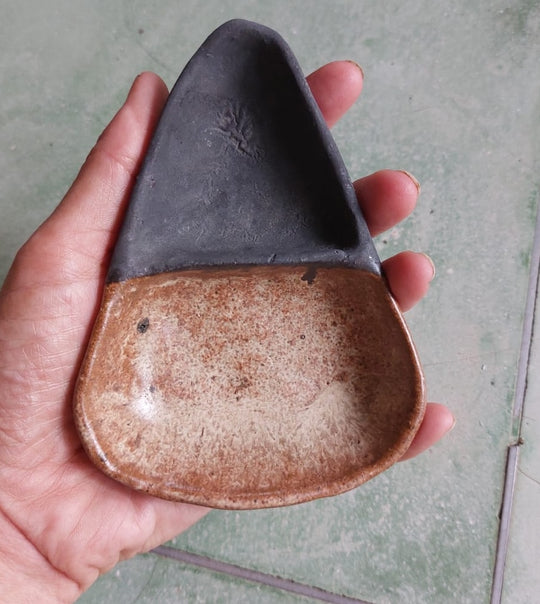 Triangle Ceremony Burner - Tan